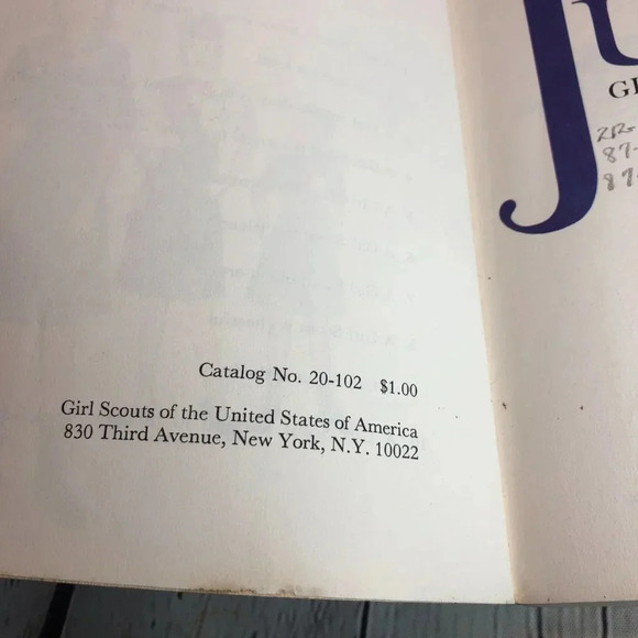 vintage 1967 Girl Scouts of America JUNIOR handbook - Picture 5 of 8